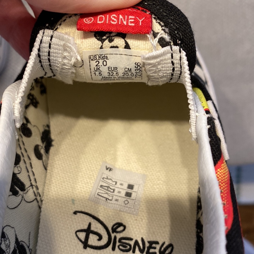 Vans, Disney, Kids Size 2, NWB - Picture 8 of 8